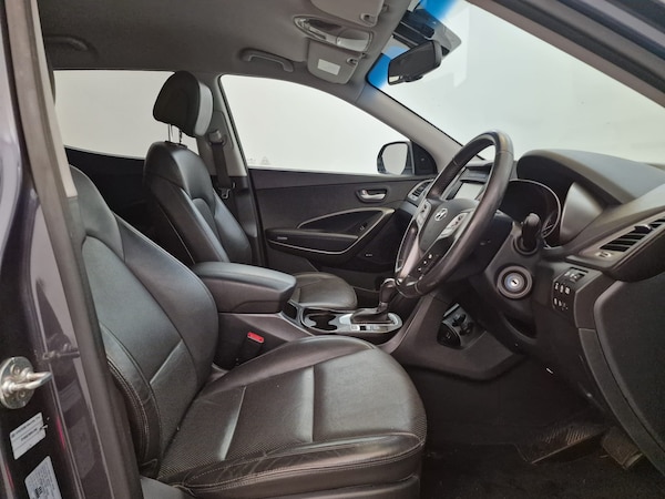 Used Hyundai Santa Fe 2016 for sale - 76219987: Photo 9