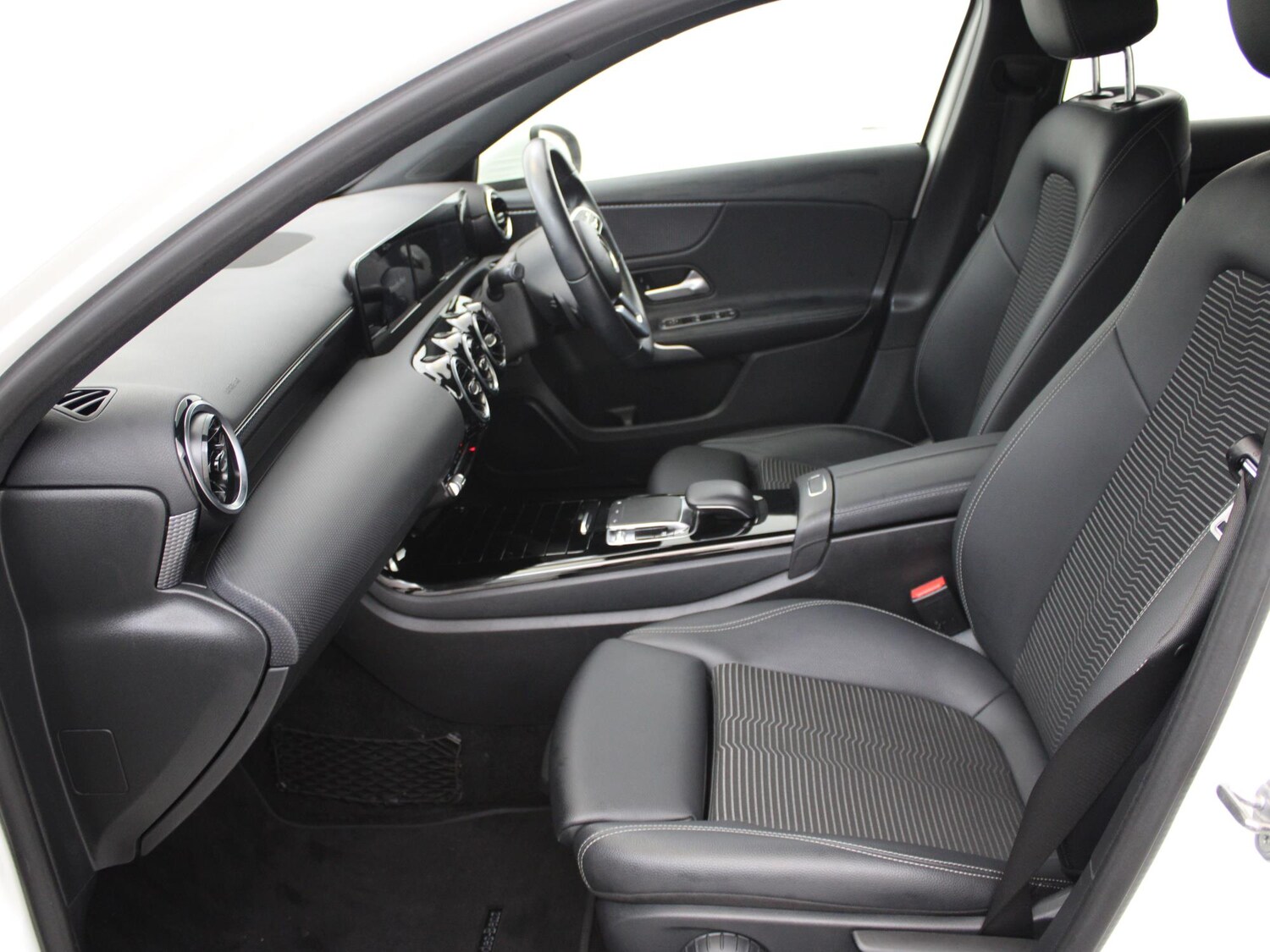 Used Mercedes-Benz A-Class 2019 for sale - 76564821: Photo 10