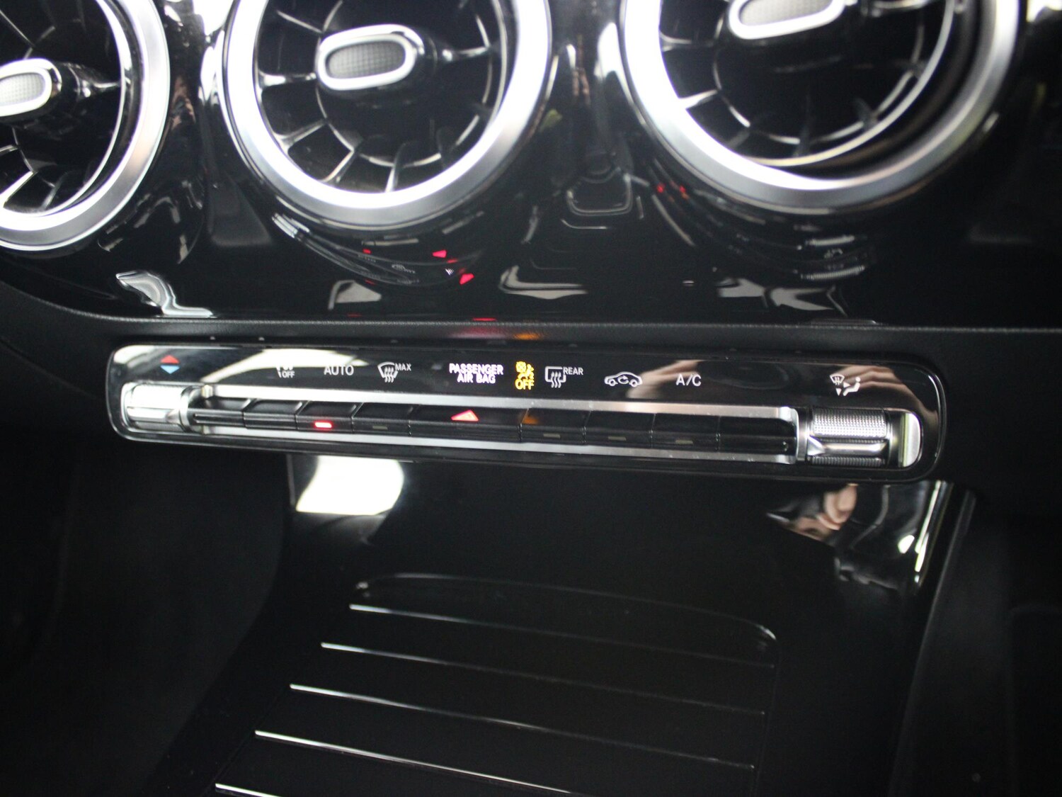 Used Mercedes-Benz A-Class 2019 for sale - 76564821: Photo 26