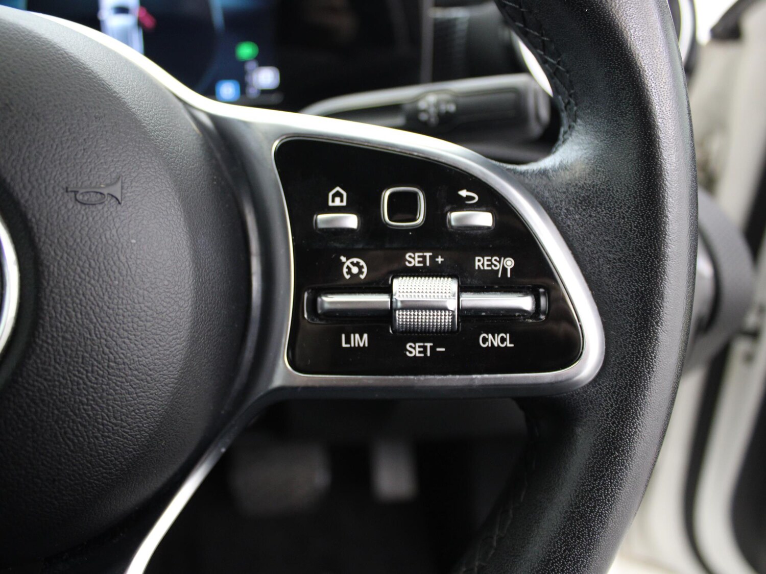 Used Mercedes-Benz A-Class 2019 for sale - 76564821: Photo 31