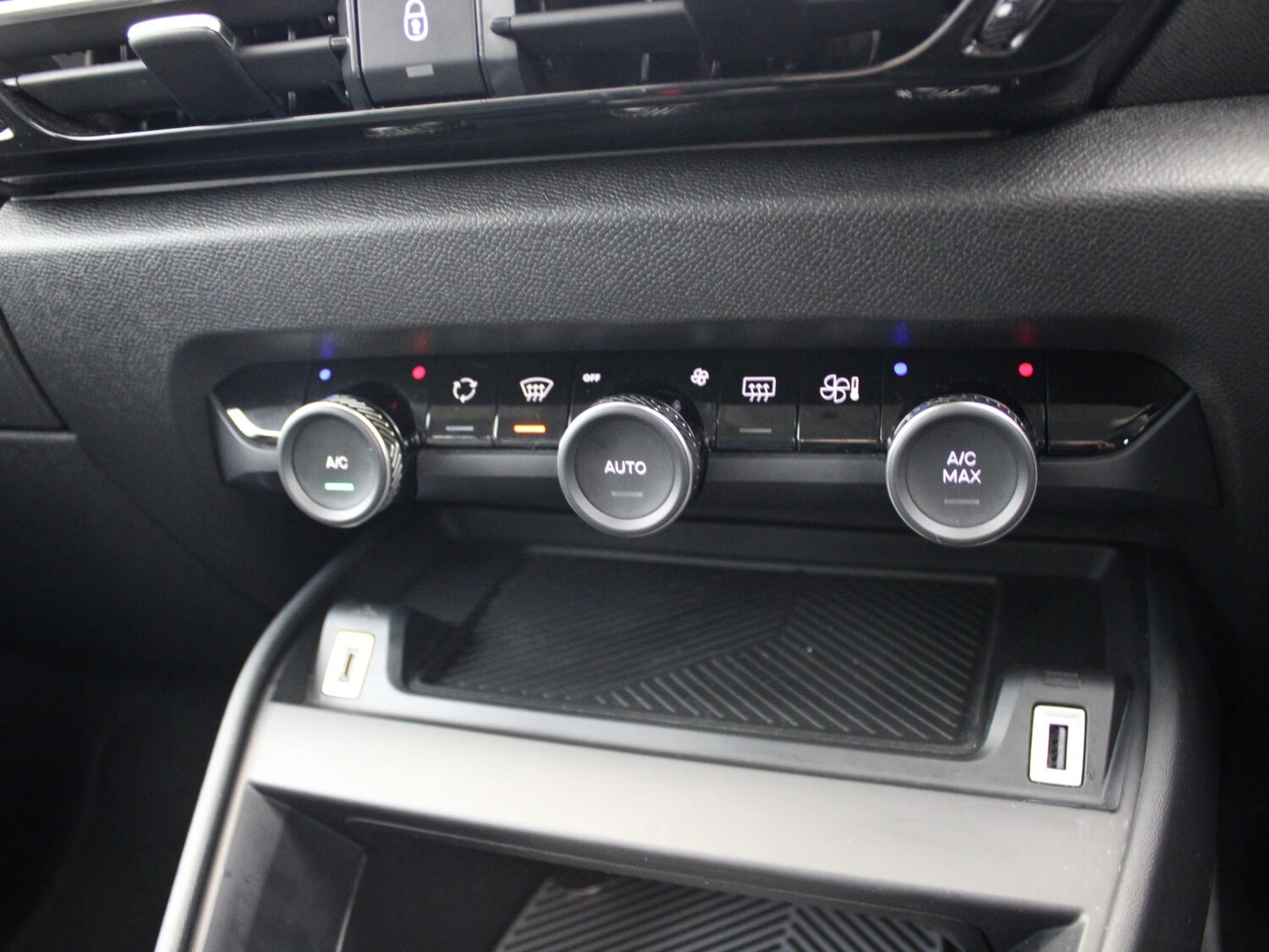 Used Citroen C4 2022 for sale - 77348510: Photo 25