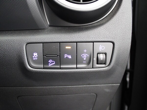 Used Hyundai KONA 2022 for sale - 76077304: Photo 33