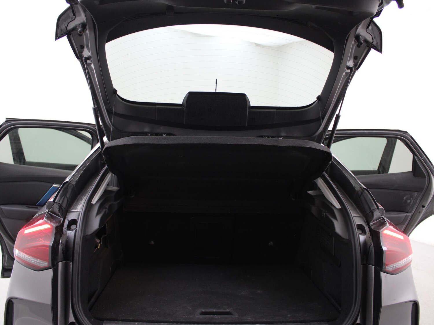 Used Citroen C4 2022 for sale - 77398075: Photo 35