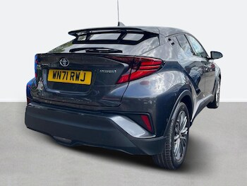 Used Toyota C-HR 2021 for sale - 75611543: Photo