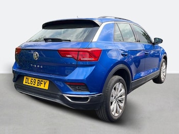 Used Volkswagen T-Roc 2019 for sale - 75461221: Photo