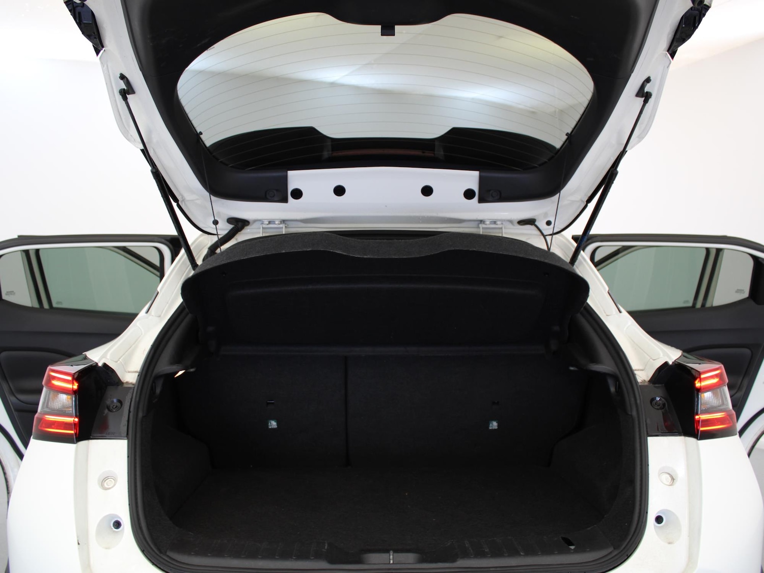 Used Nissan Juke 2023 for sale - 77011515: Photo 34