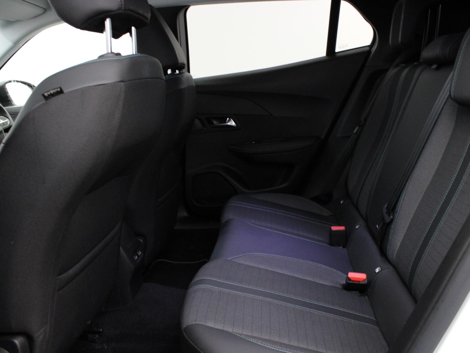 Used Peugeot 2008 2022 for sale - 77158905: Photo 11