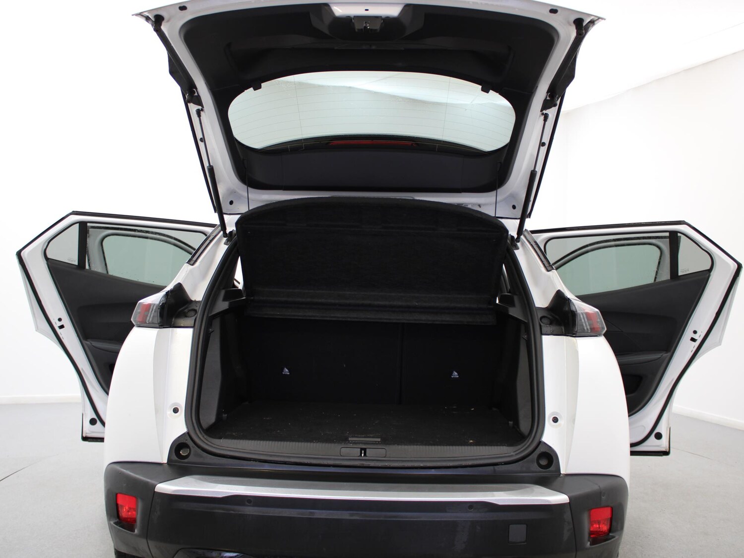 Used Peugeot 2008 2022 for sale - 77158905: Photo 23