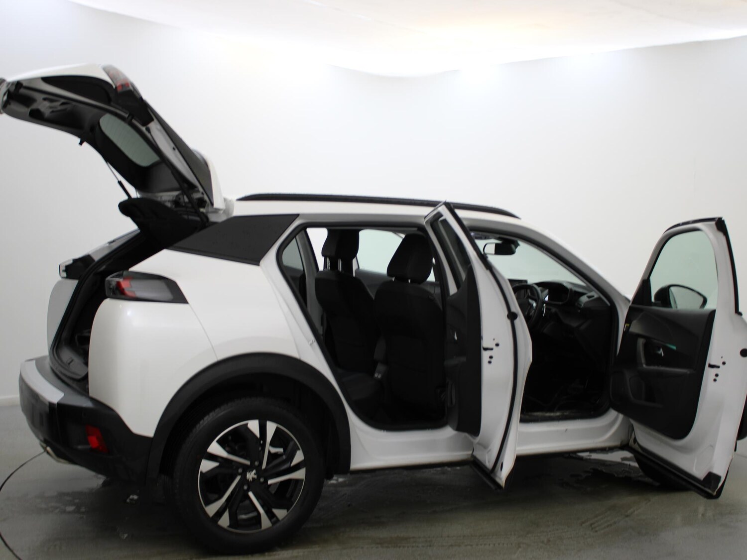 Used Peugeot 2008 2022 for sale - 77158905: Photo 24