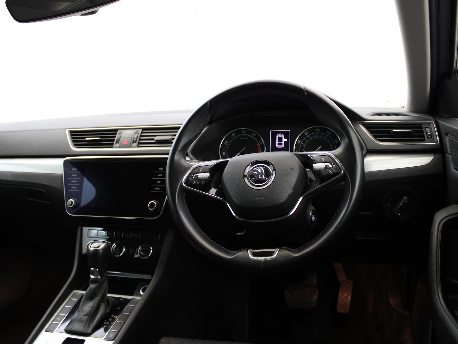 Used Skoda Superb 2021 for sale - 78218298: Photo 11