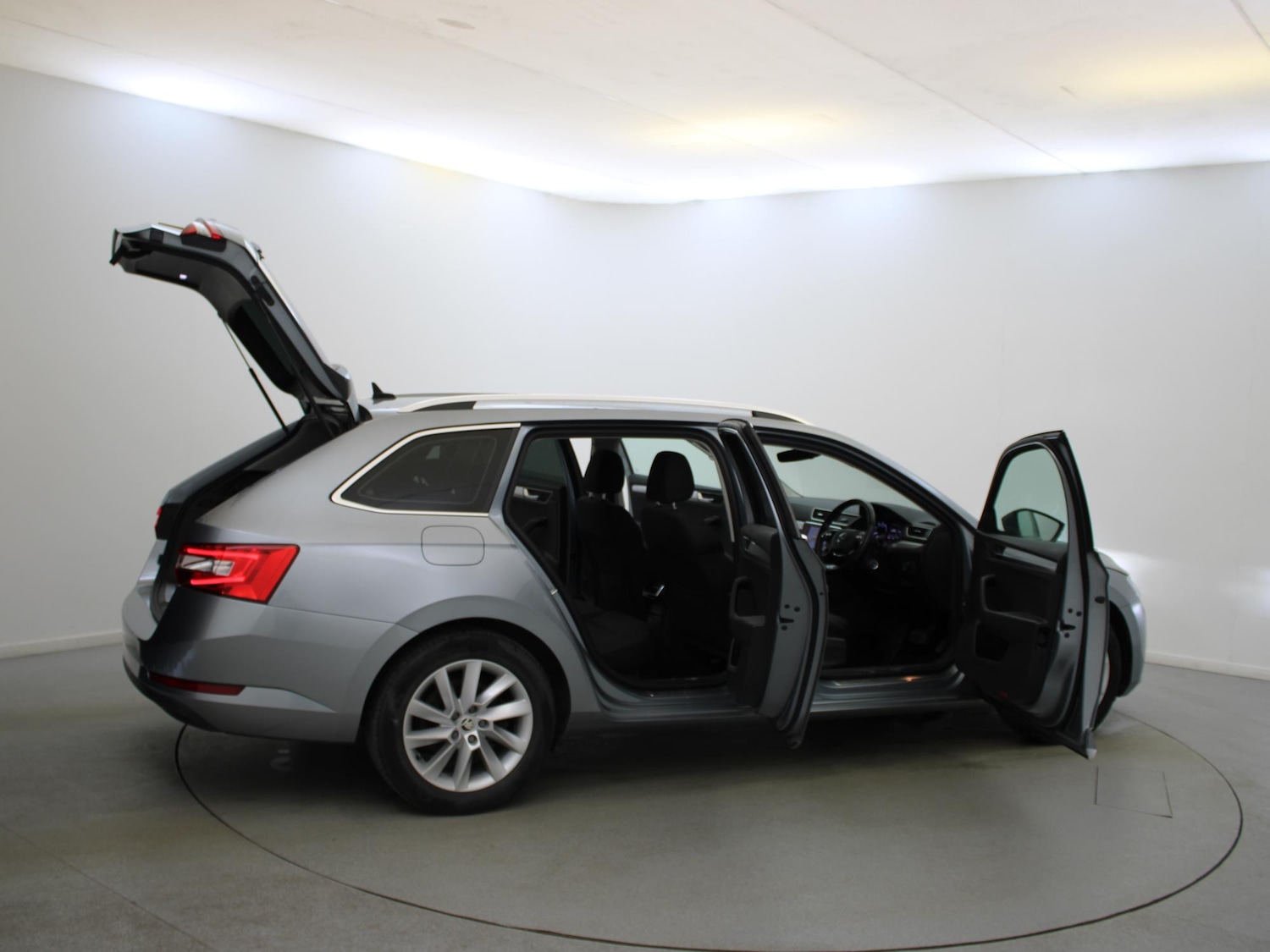 Used Skoda Superb 2021 for sale - 78218298: Photo 29