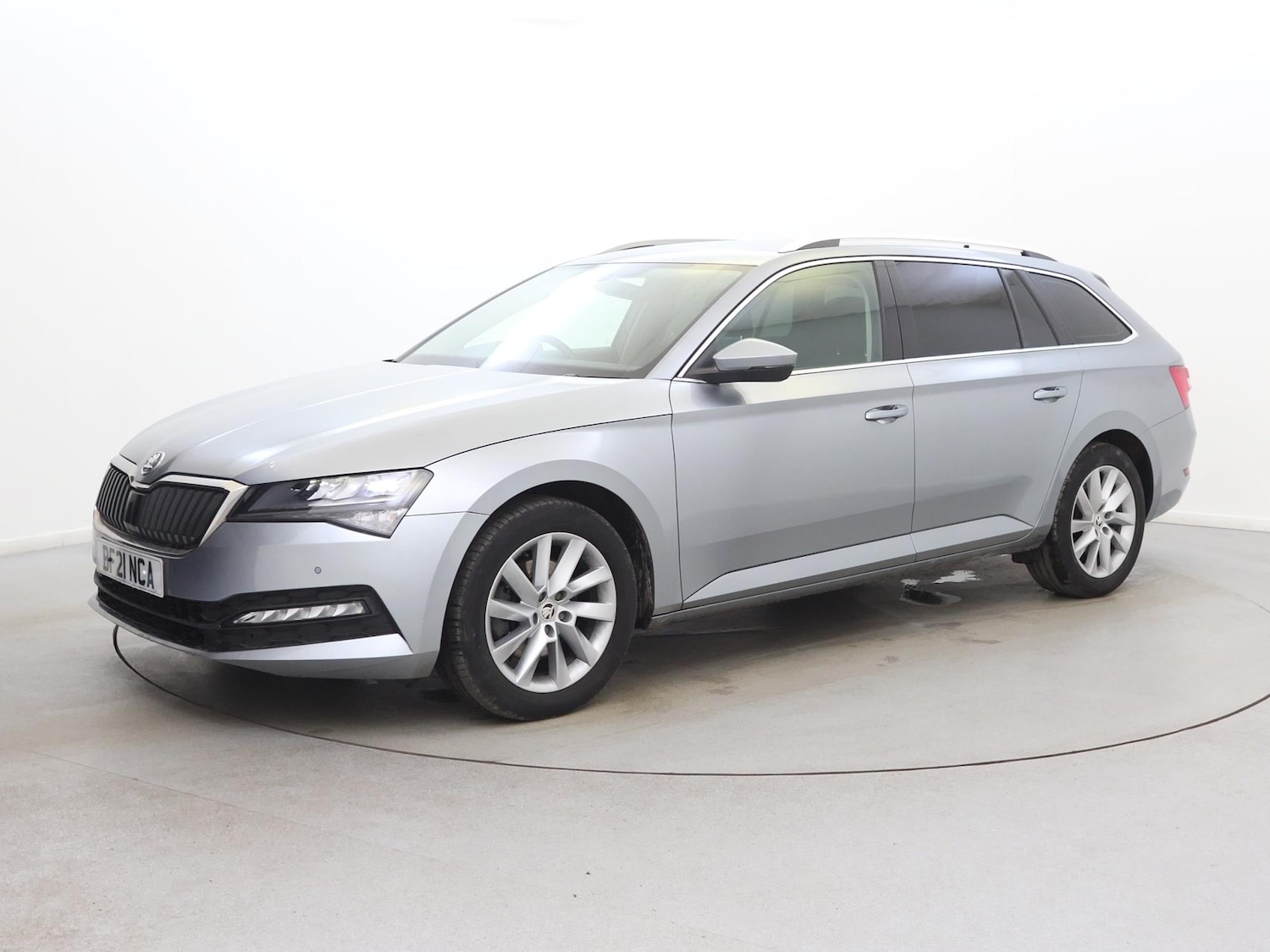 Used Skoda Superb 2021 for sale - 78218298: Photo 3