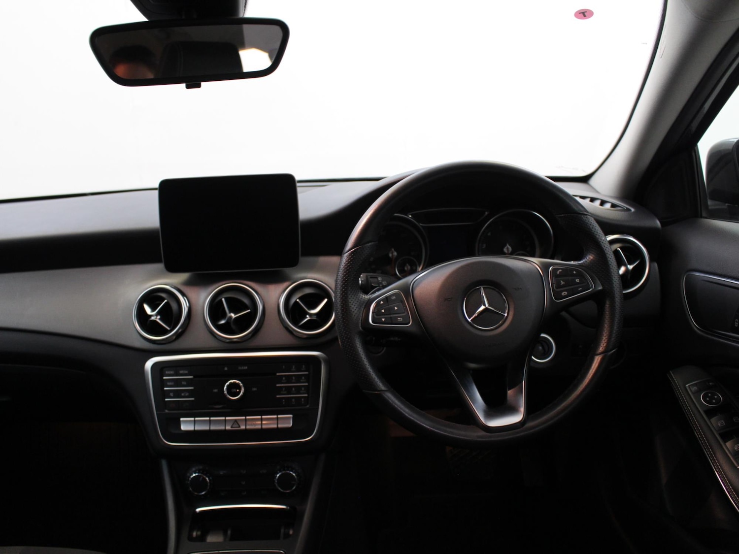 Used Mercedes-Benz GLA 2019 for sale - 76692355: Photo 17