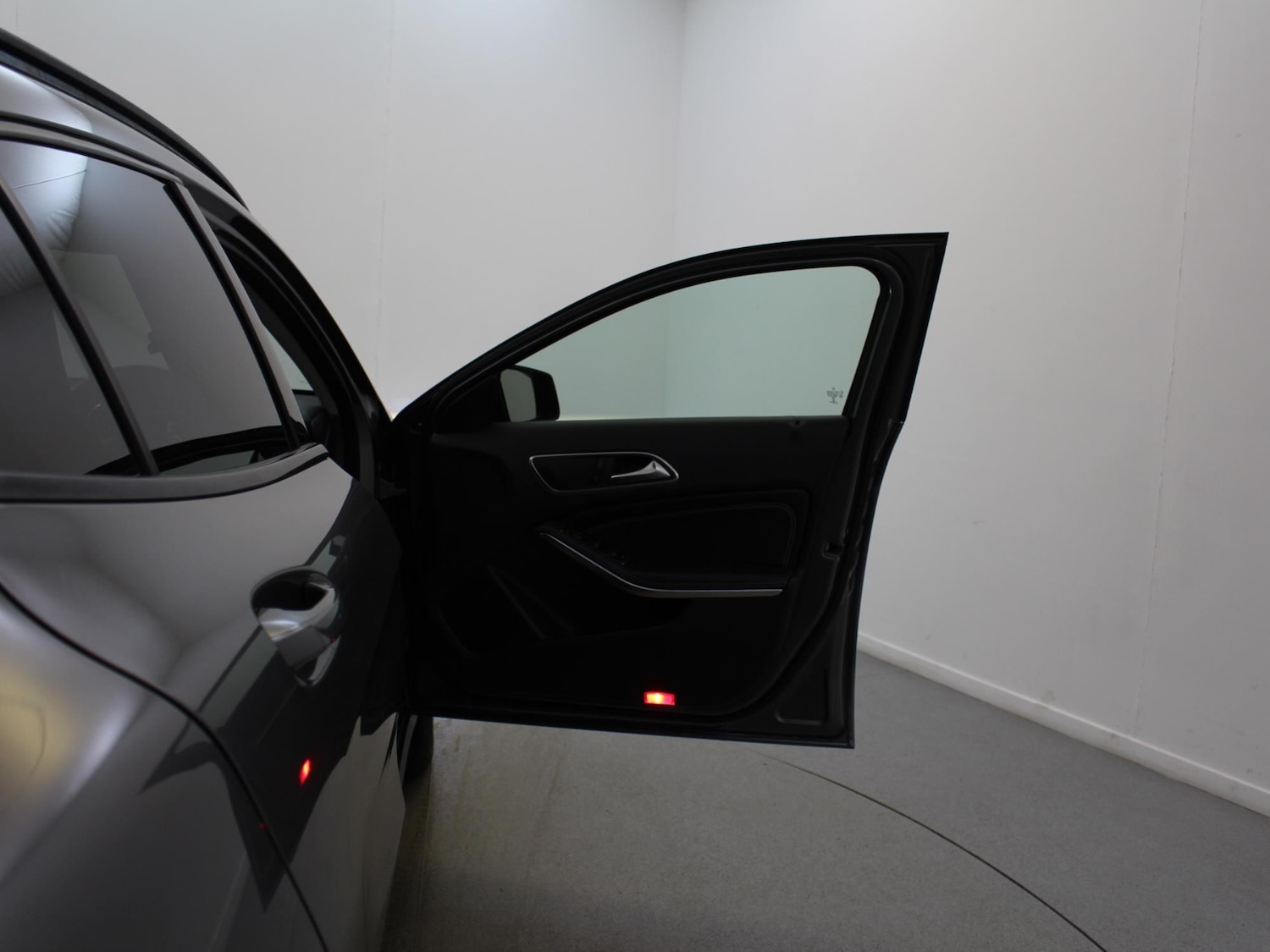 Used Mercedes-Benz GLA 2019 for sale - 76692355: Photo 33