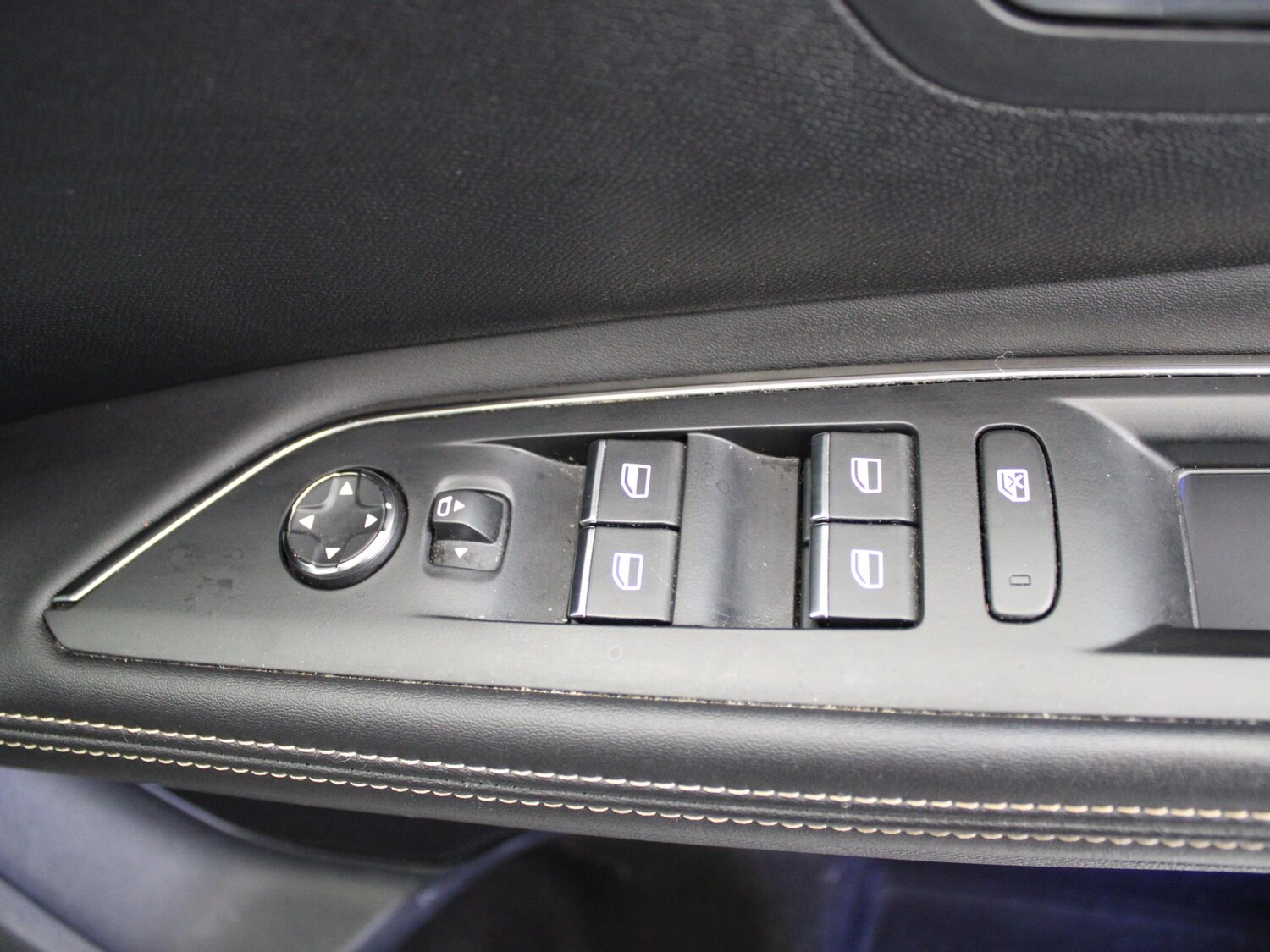 Used Peugeot 5008 2022 for sale - 76311081: Photo 37