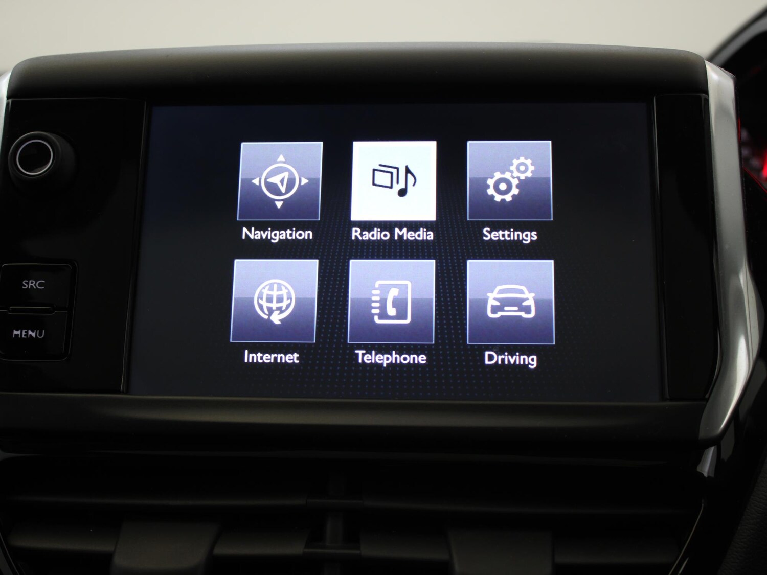 Used Peugeot 208 2015 for sale - 77758374: Photo 18