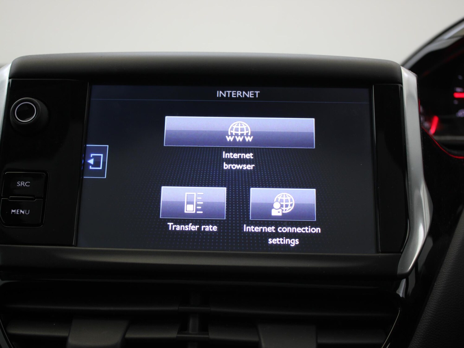 Used Peugeot 208 2015 for sale - 77758374: Photo 24