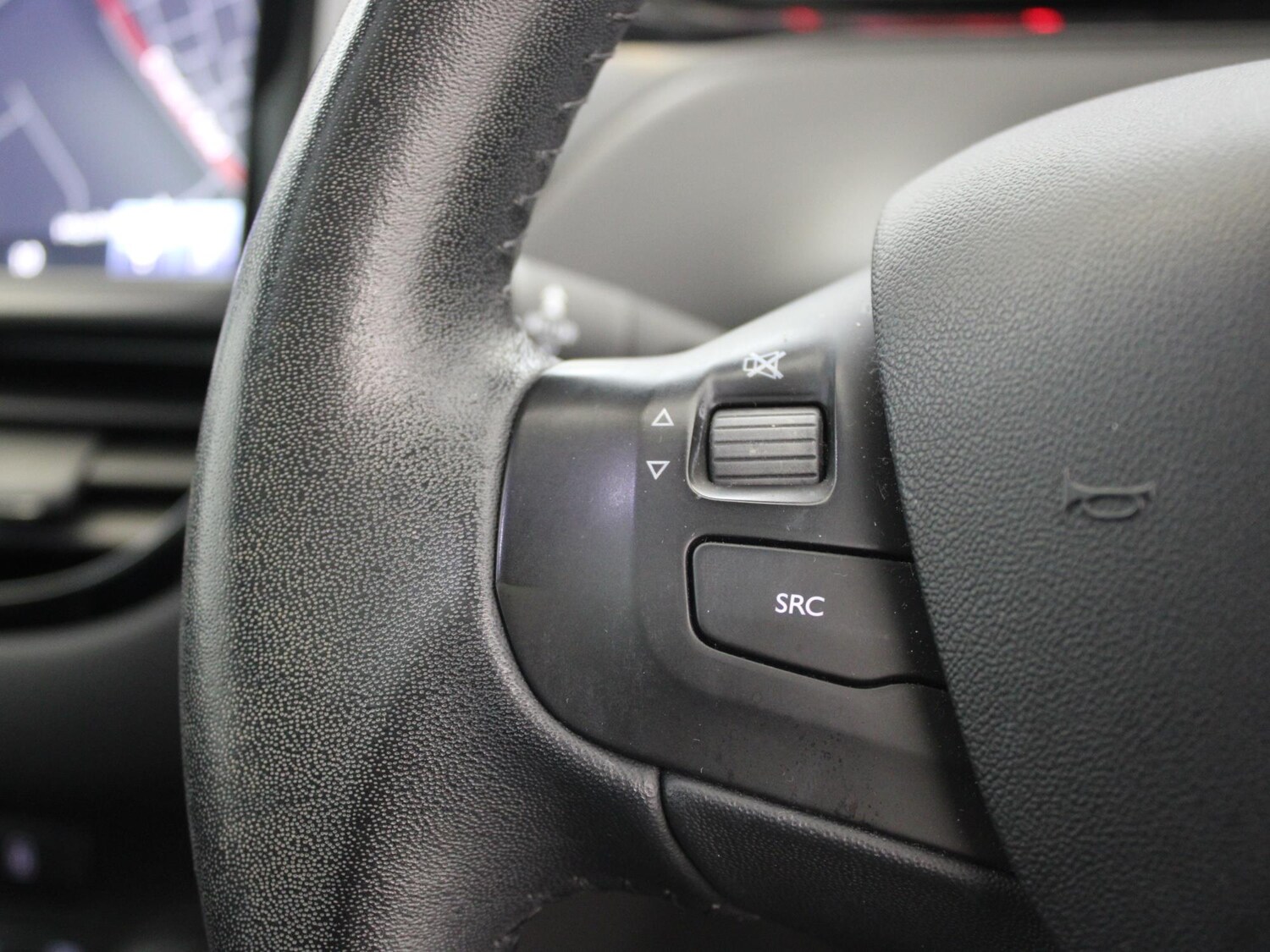 Used Peugeot 208 2015 for sale - 77758374: Photo 33