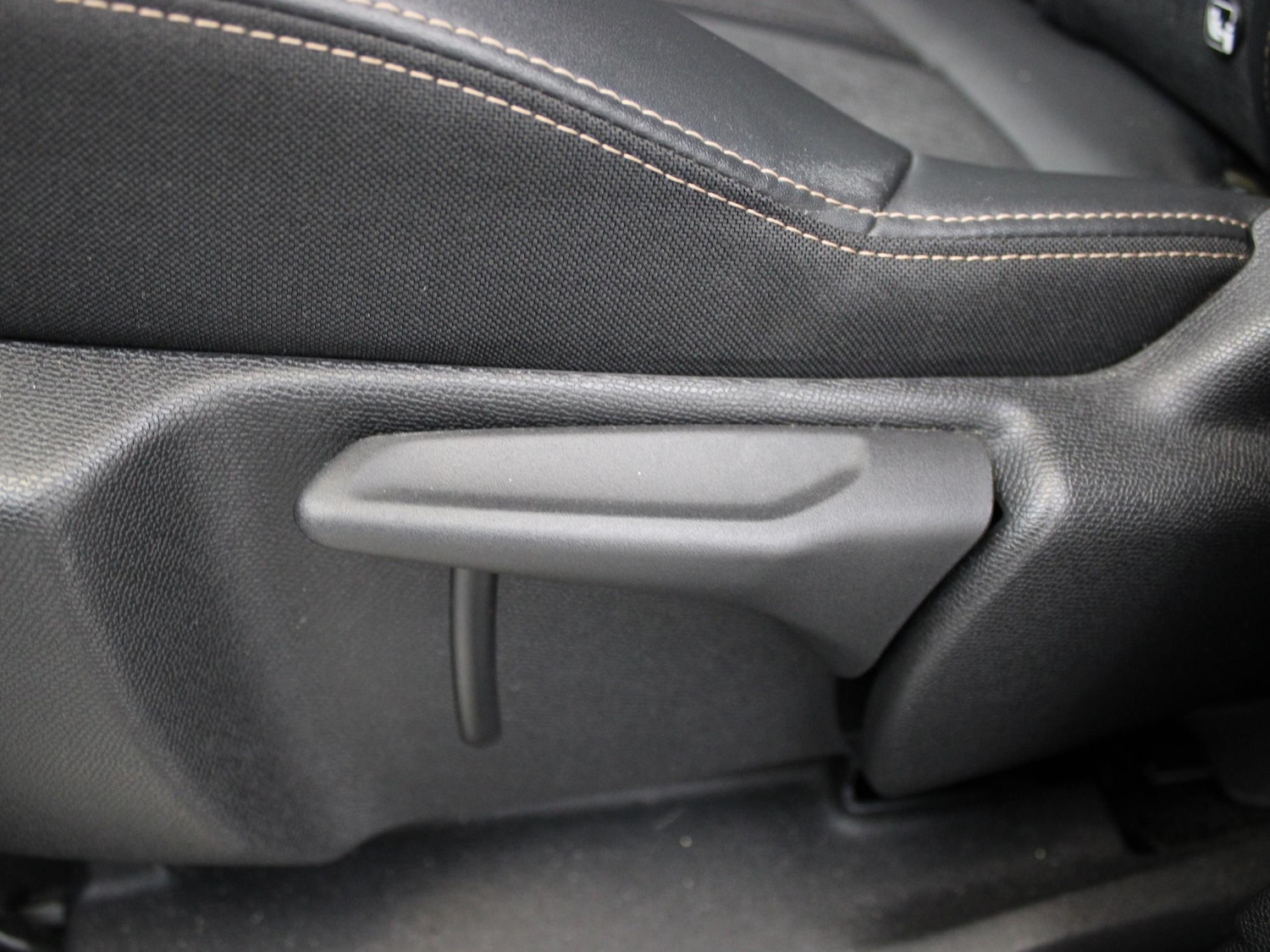 Used Peugeot 3008 2018 for sale - 76421482: Photo 10