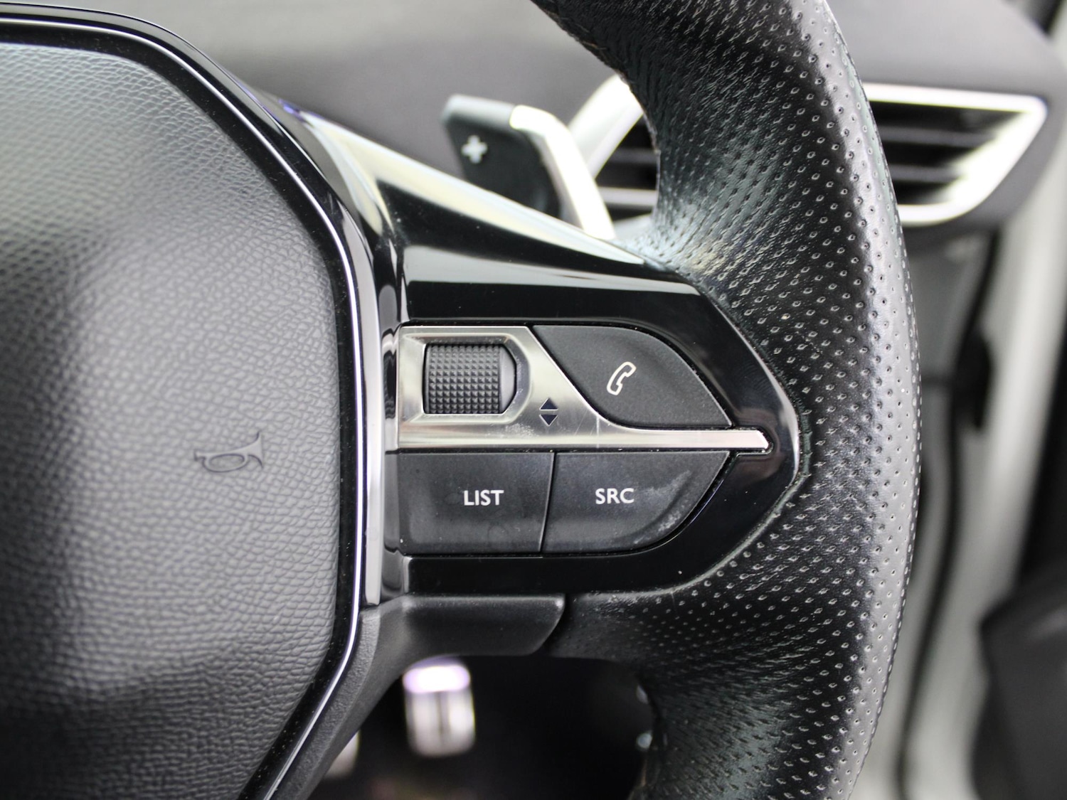 Used Peugeot 3008 2018 for sale - 76421482: Photo 24