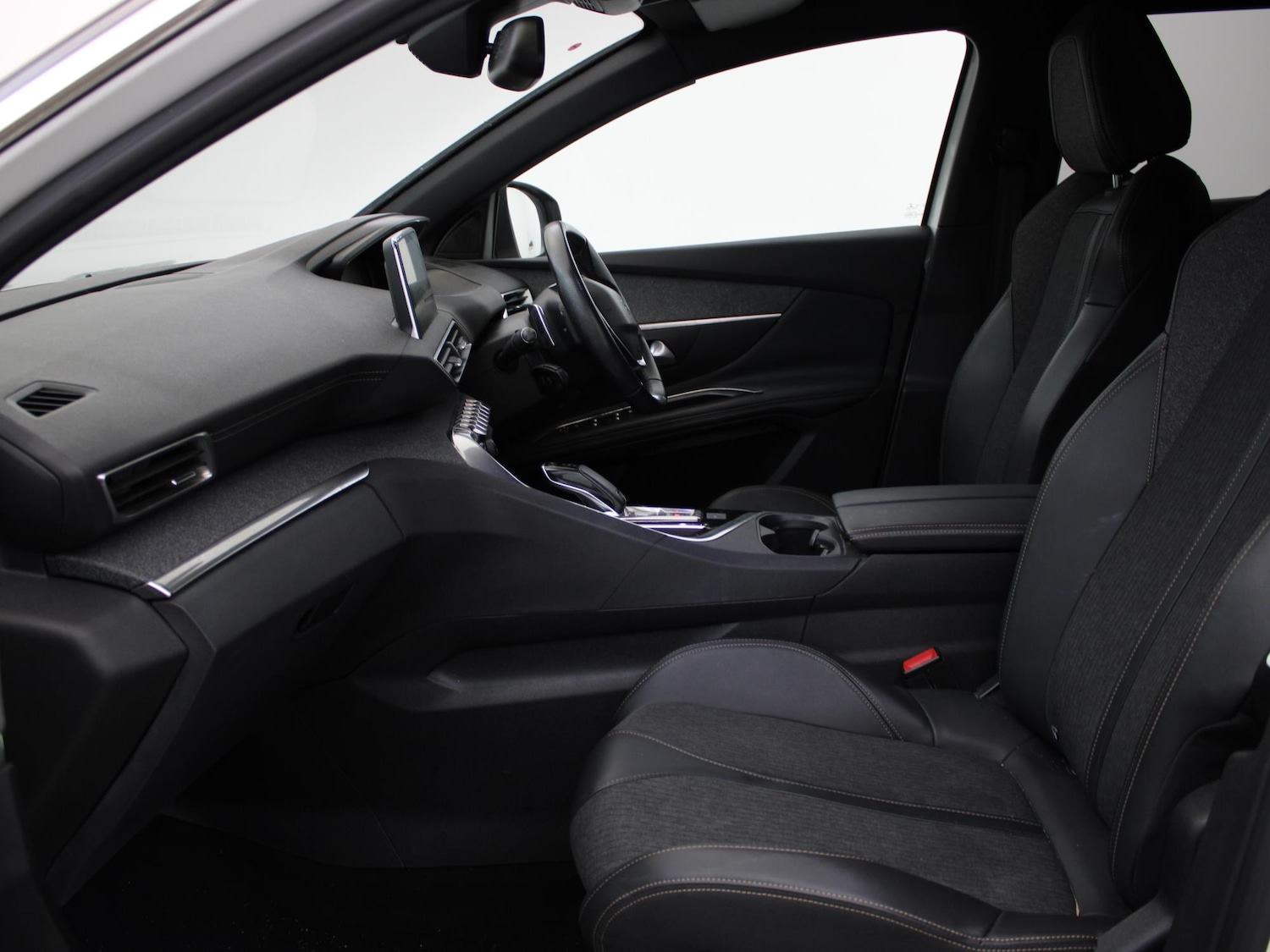 Used Peugeot 3008 2018 for sale - 76421482: Photo 9