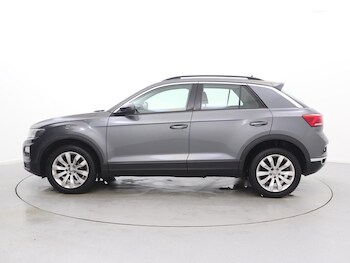 Used Volkswagen T-Roc 2020 for sale - 77164556: Photo