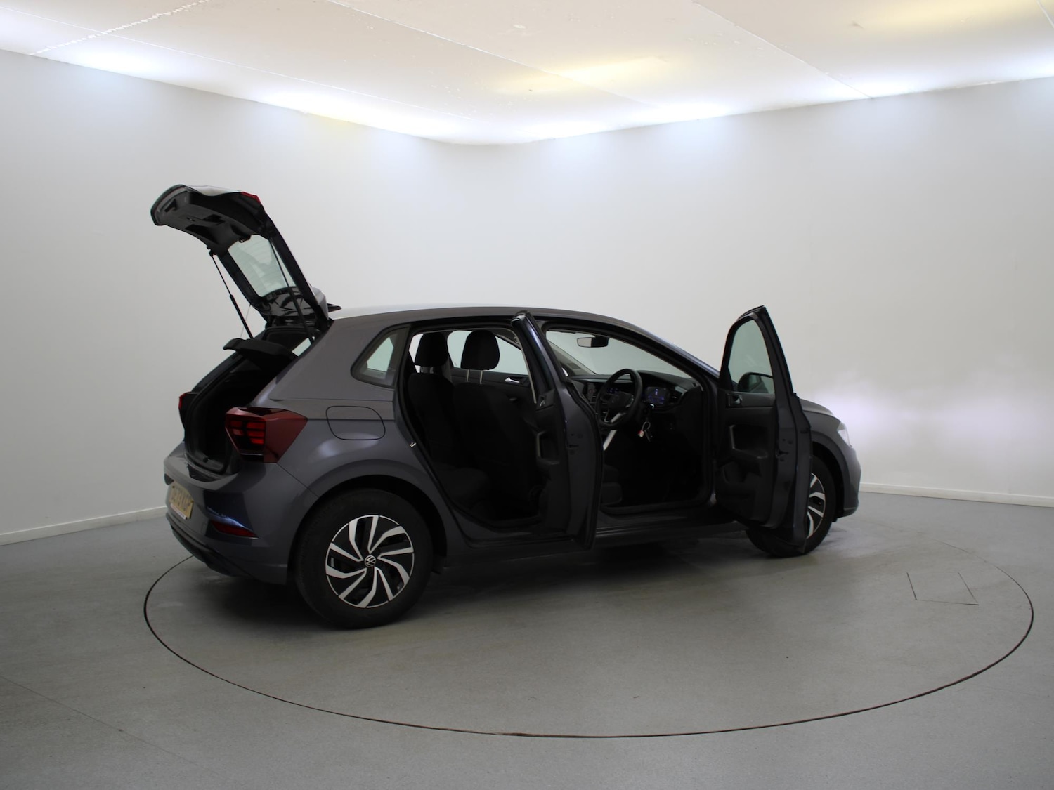 Used Volkswagen Polo 2023 for sale - 75736945: Photo 35