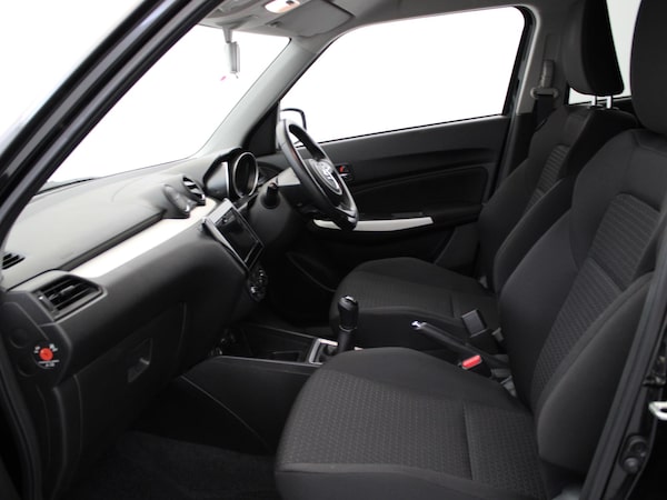 Used Suzuki Swift 2021 for sale - 75541743: Photo 10