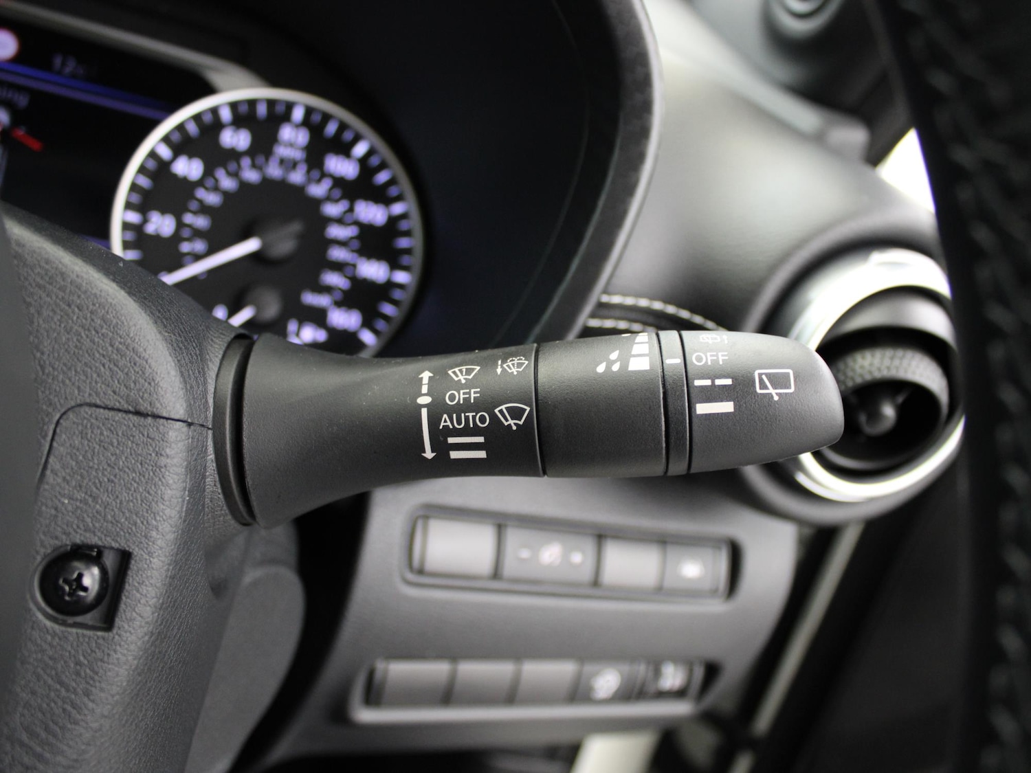 Used Nissan Juke 2022 for sale - 76300208: Photo 32