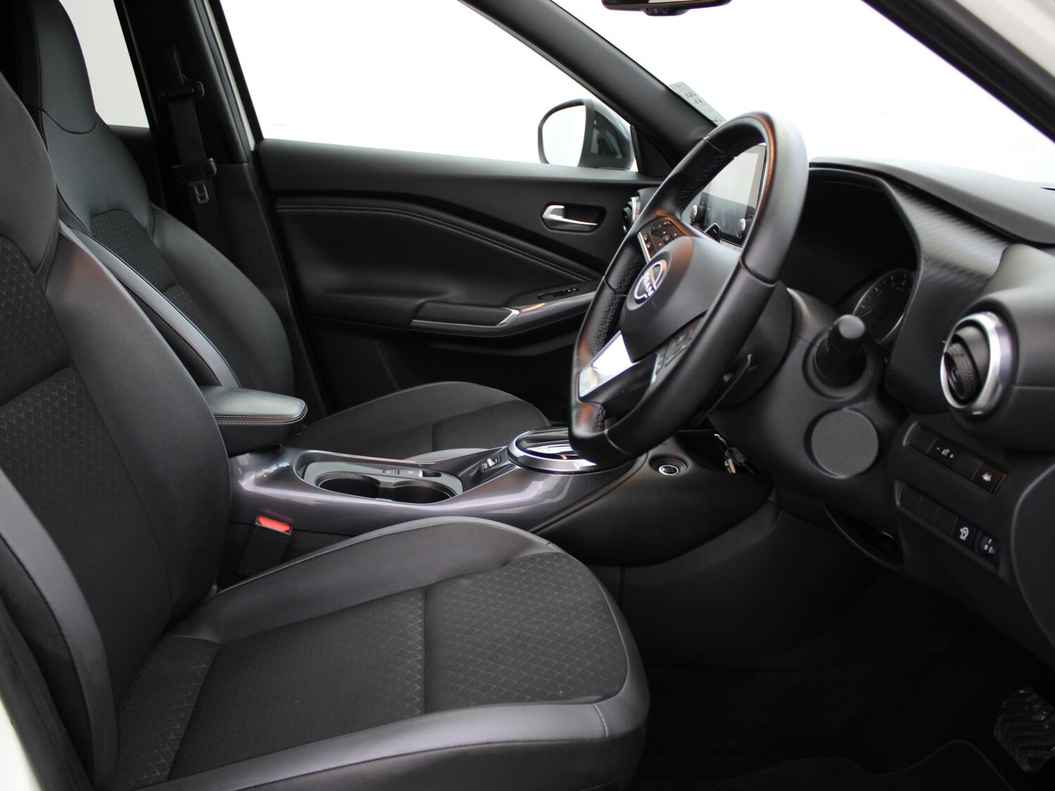 Used Nissan Juke 2022 for sale - 76300208: Photo 9