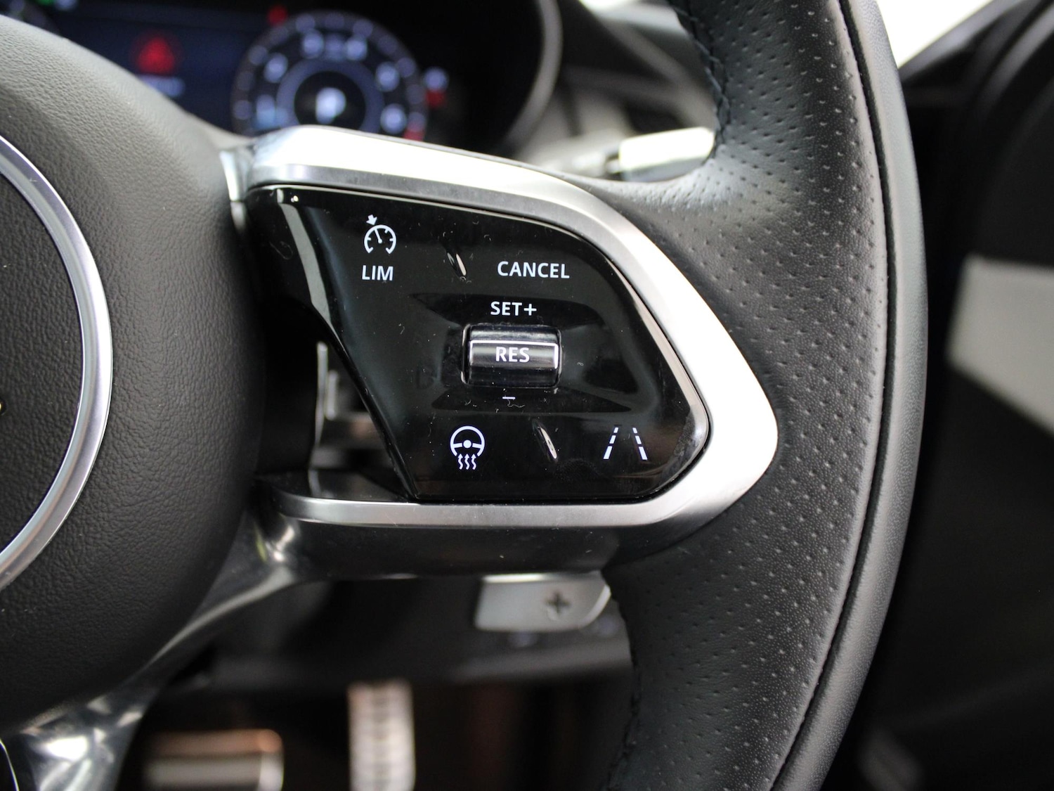 Used Jaguar E-Pace 2021 for sale - 76128287: Photo 48