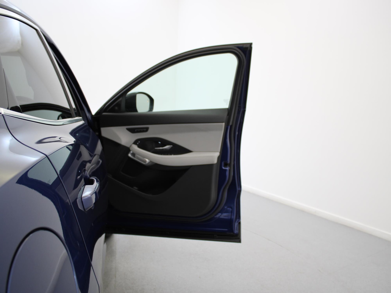 Used Jaguar E-Pace 2021 for sale - 76128287: Photo 53