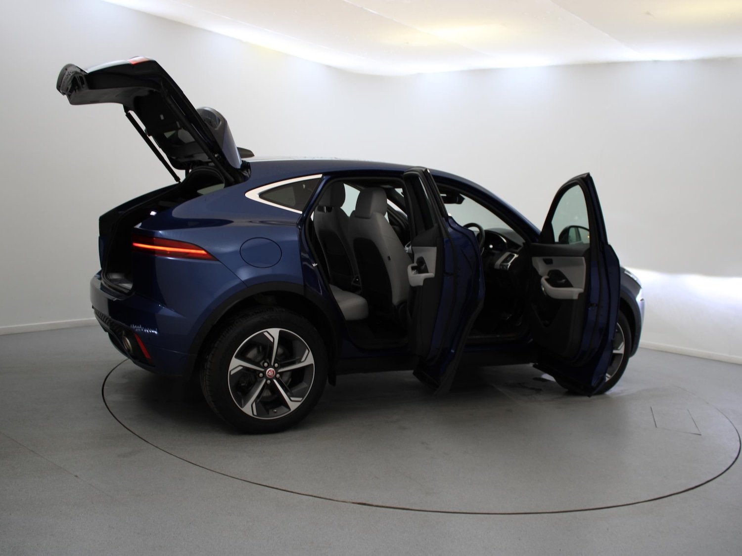 Used Jaguar E-Pace 2021 for sale - 76128287: Photo 59