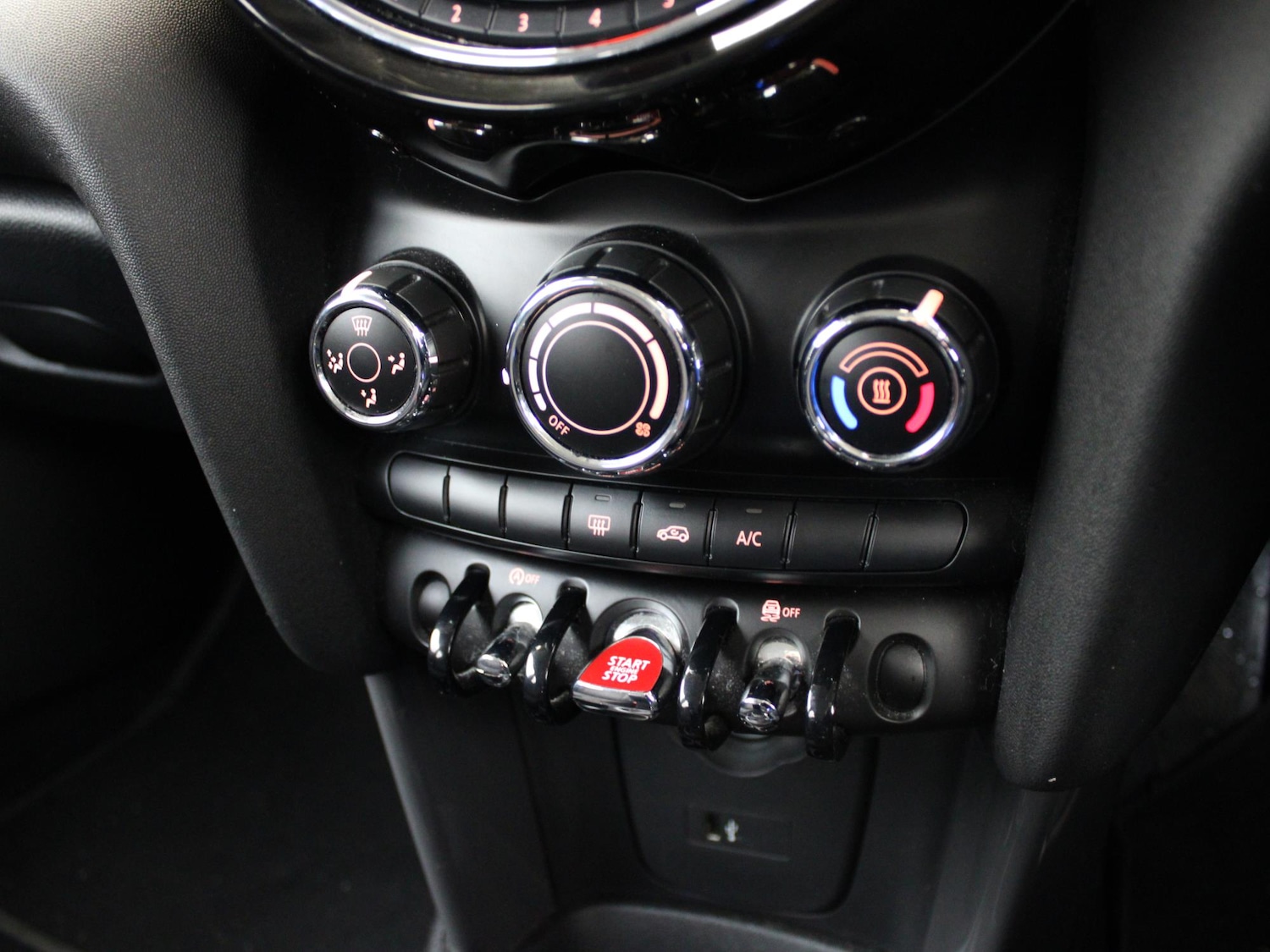 Used MINI Hatch 2019 for sale - 77500756: Photo 28