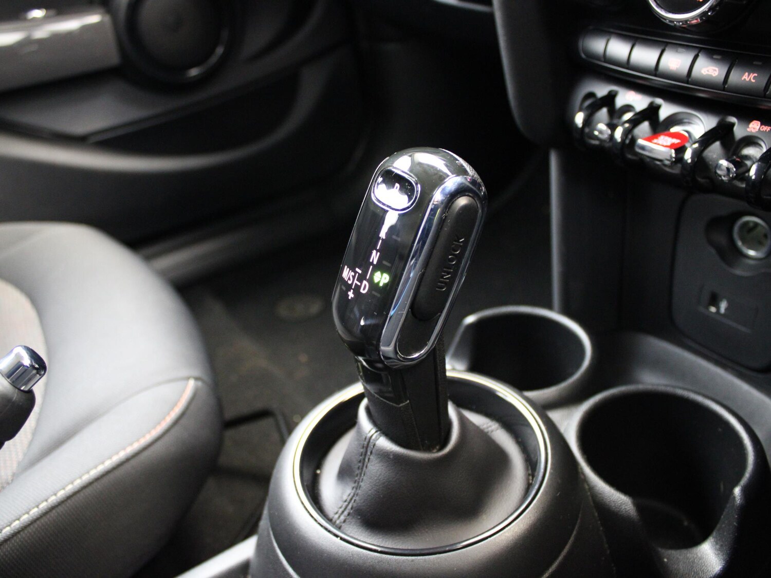 Used MINI Hatch 2019 for sale - 77500756: Photo 31