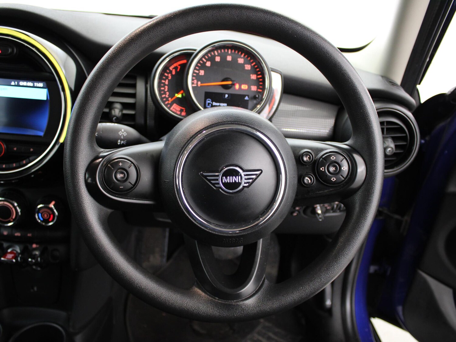 Used MINI Hatch 2019 for sale - 77500756: Photo 32