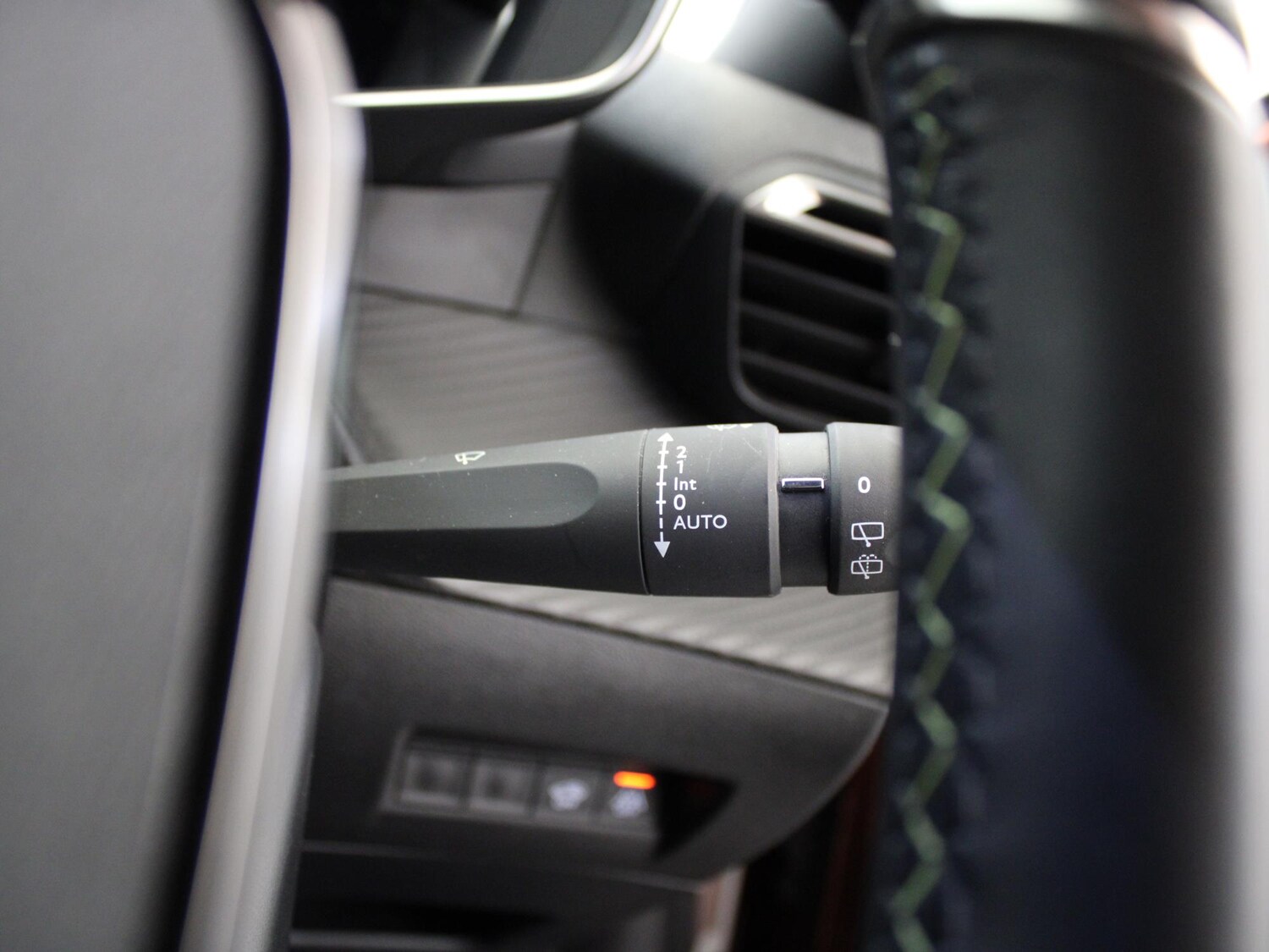 Used Peugeot 2008 2022 for sale - 75863337: Photo 28