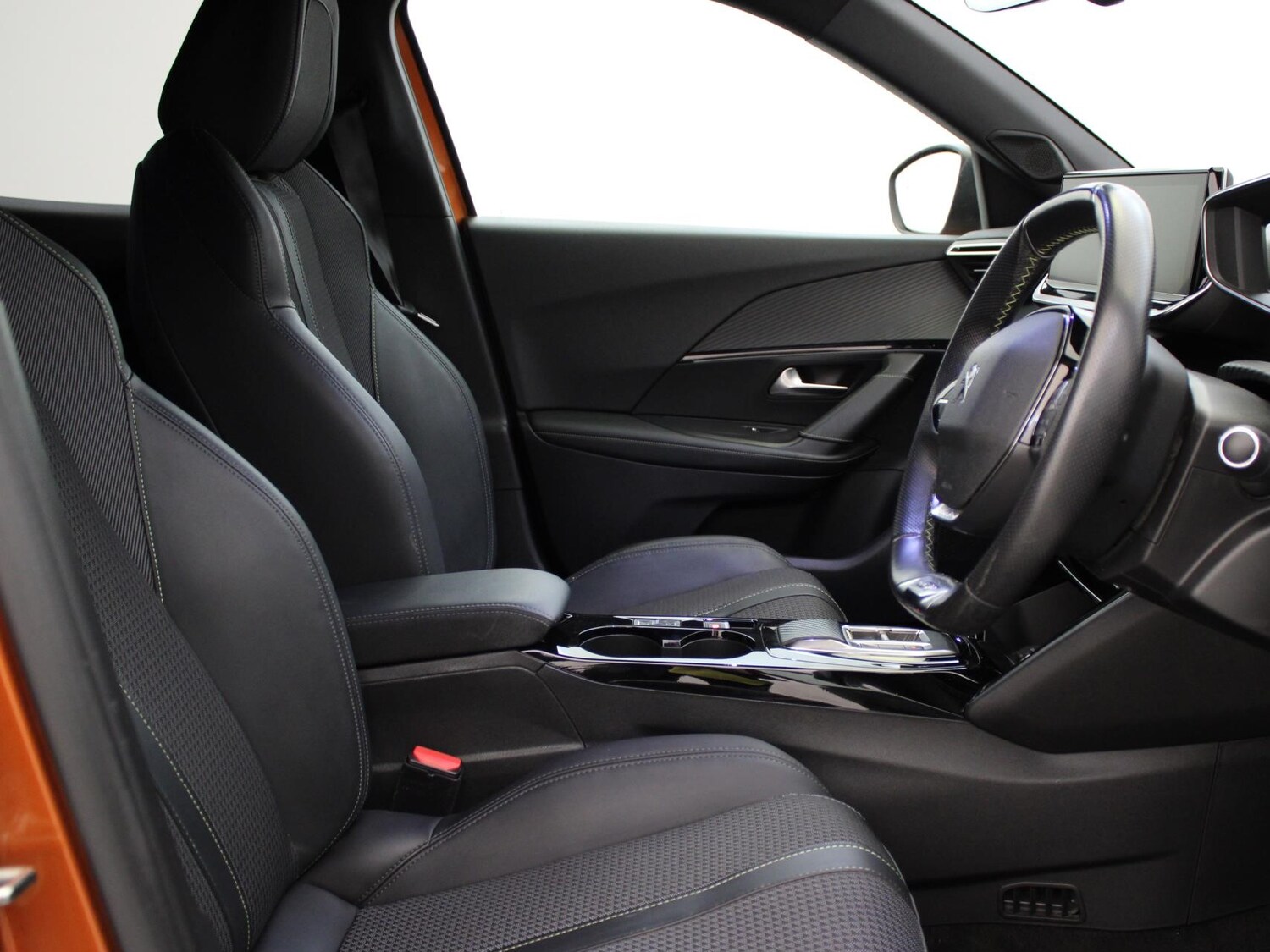 Used Peugeot 2008 2022 for sale - 75863337: Photo 9