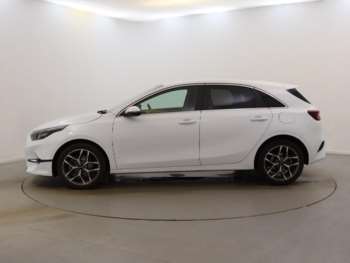 Used Kia Ceed 2023 for sale - 73861077: Photo