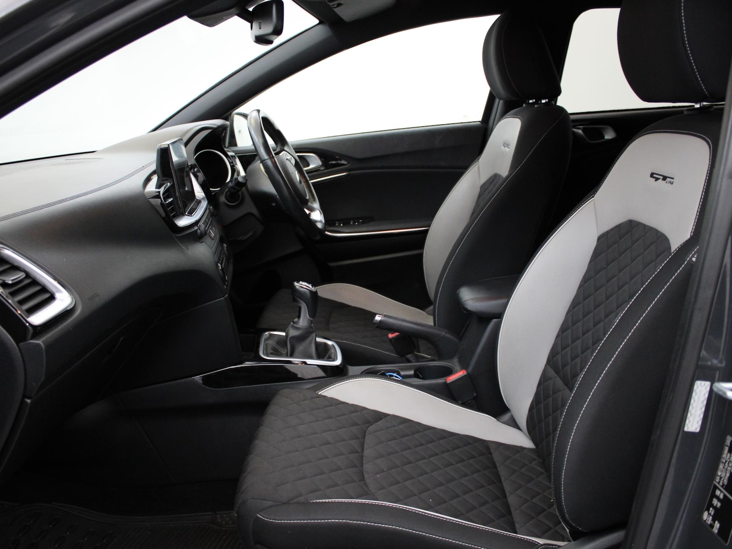 Used Kia Ceed 2019 for sale - 76353234: Photo 10