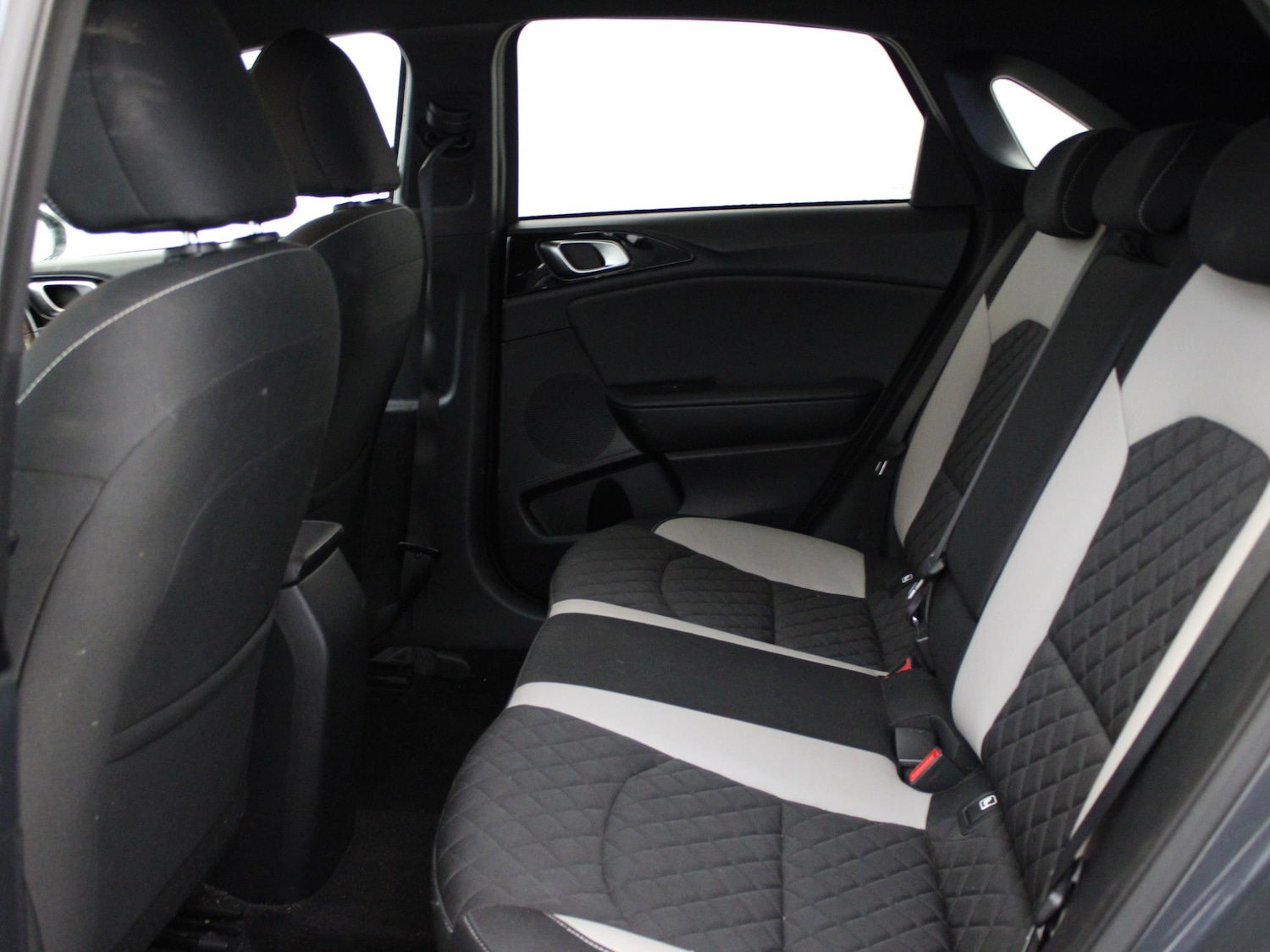 Used Kia Ceed 2019 for sale - 76353234: Photo 11
