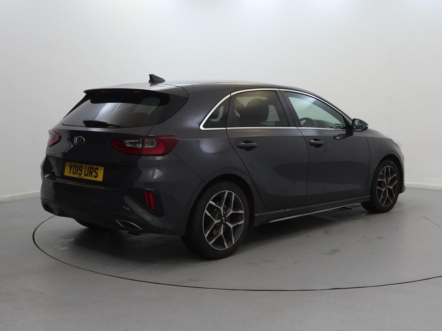 Used Kia Ceed 2019 for sale - 76353234: Photo 5