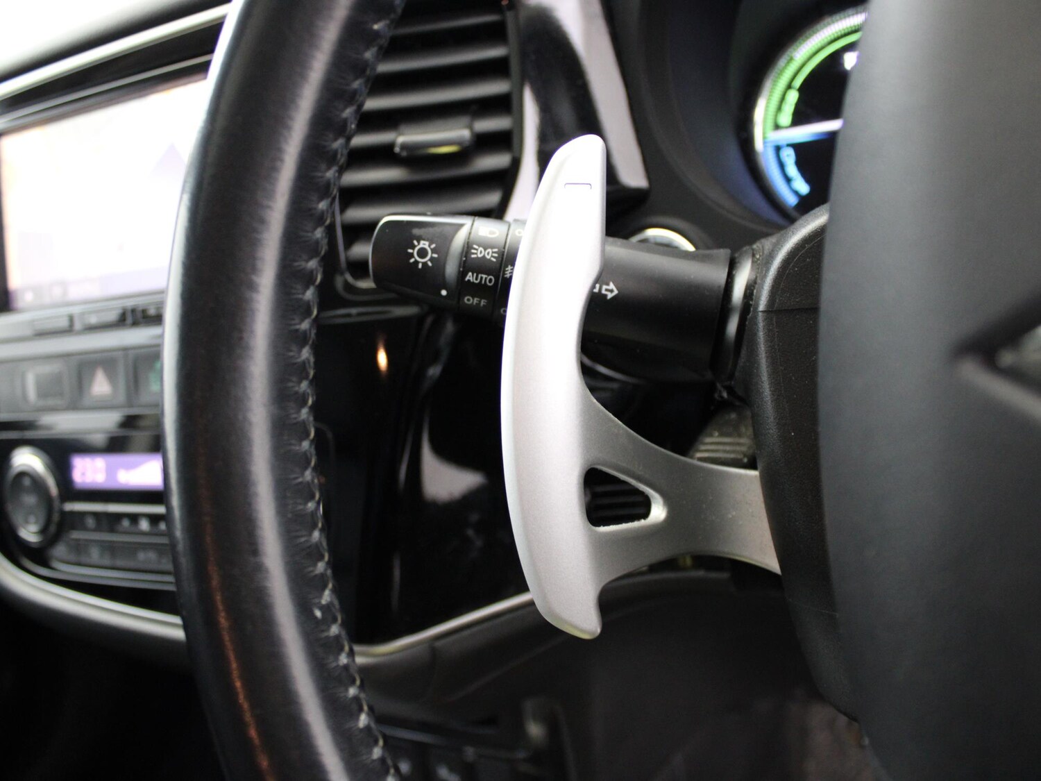 Used Mitsubishi Outlander 2017 for sale - 78177692: Photo 36