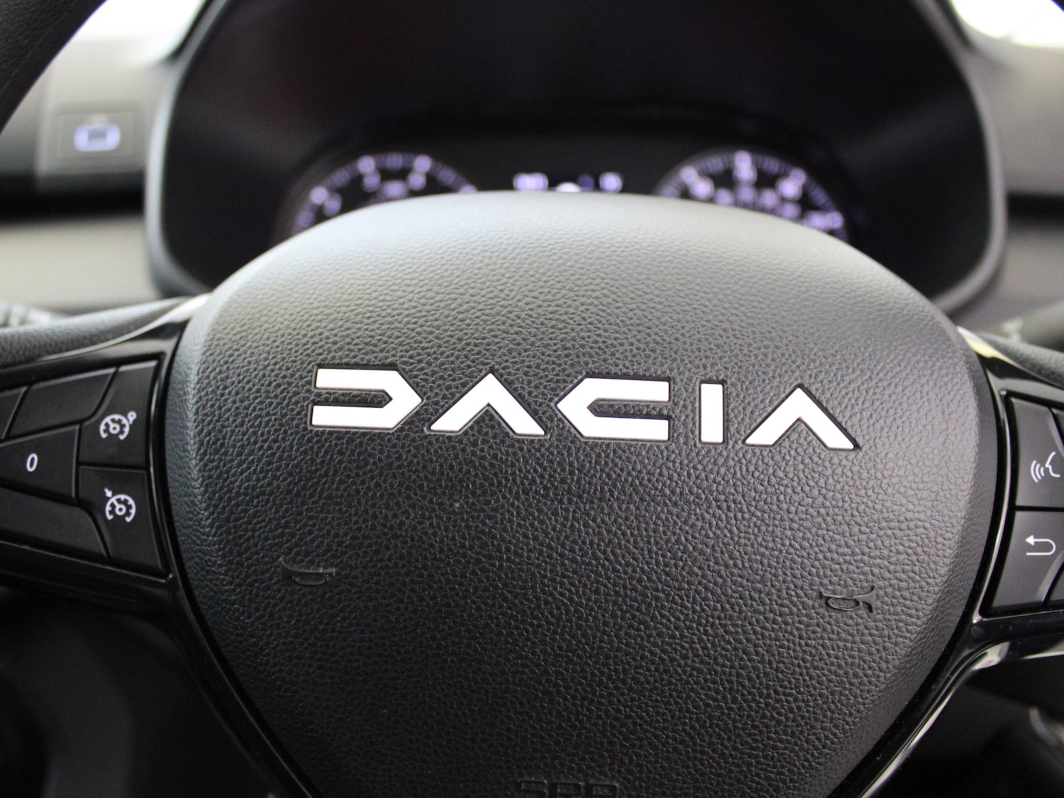 Used Dacia Sandero 2023 for sale - 76564833: Photo 18