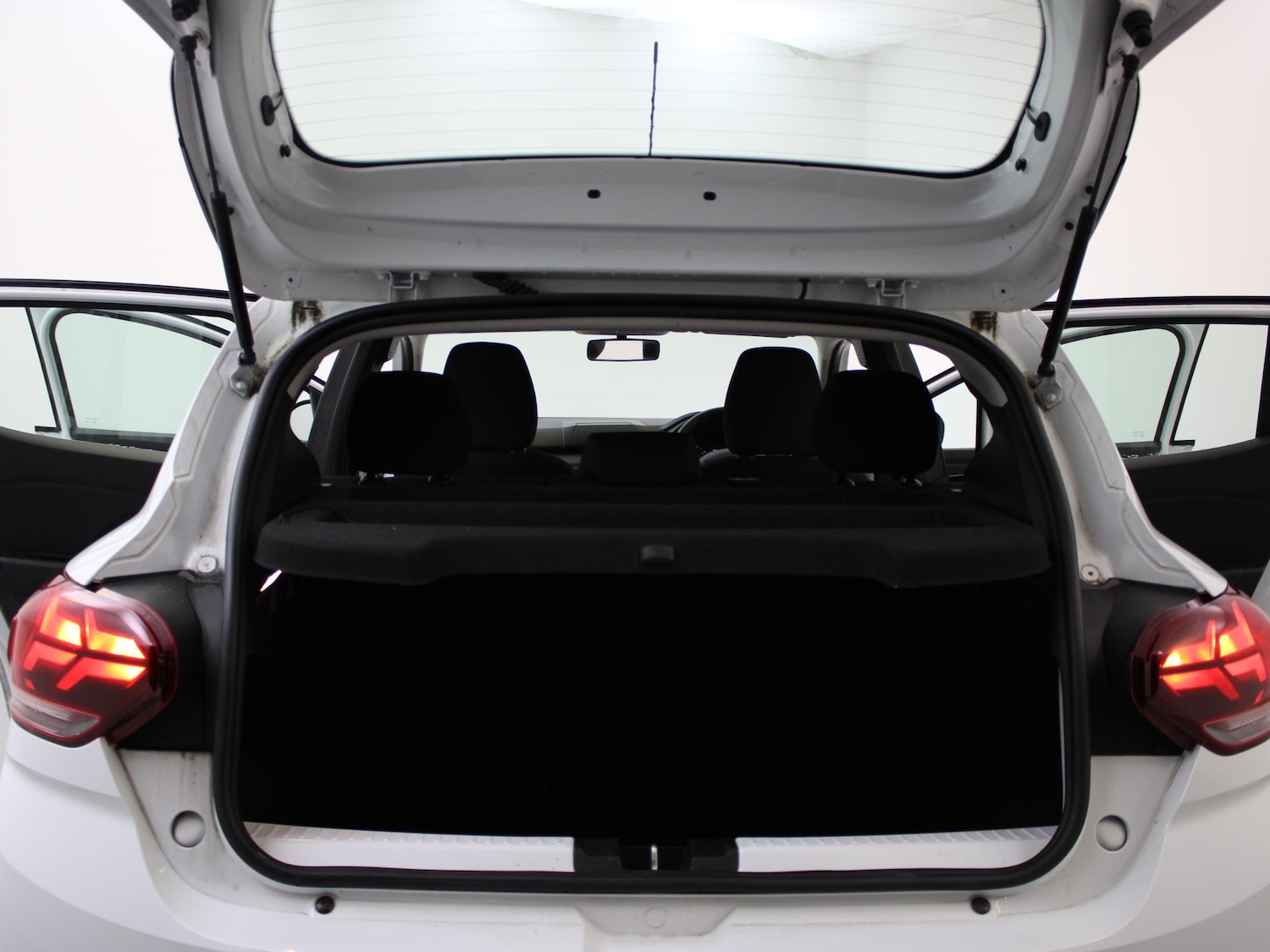 Used Dacia Sandero 2023 for sale - 76564833: Photo 26