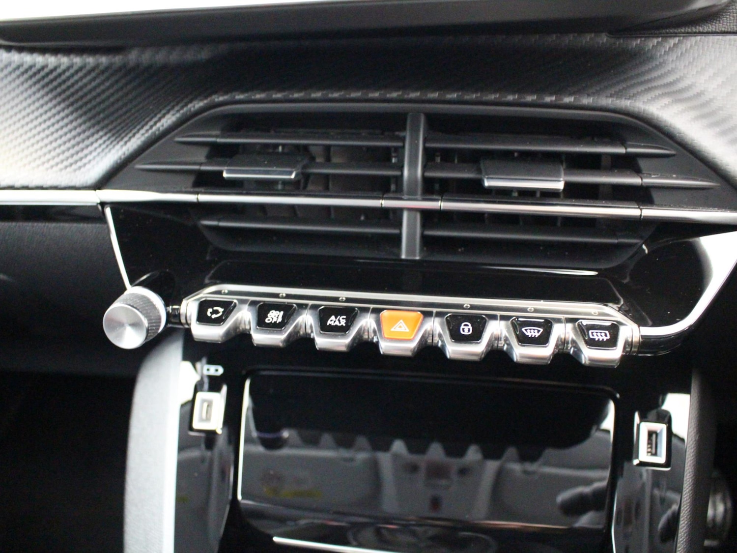 Used Peugeot 208 2021 for sale - 77158949: Photo 21