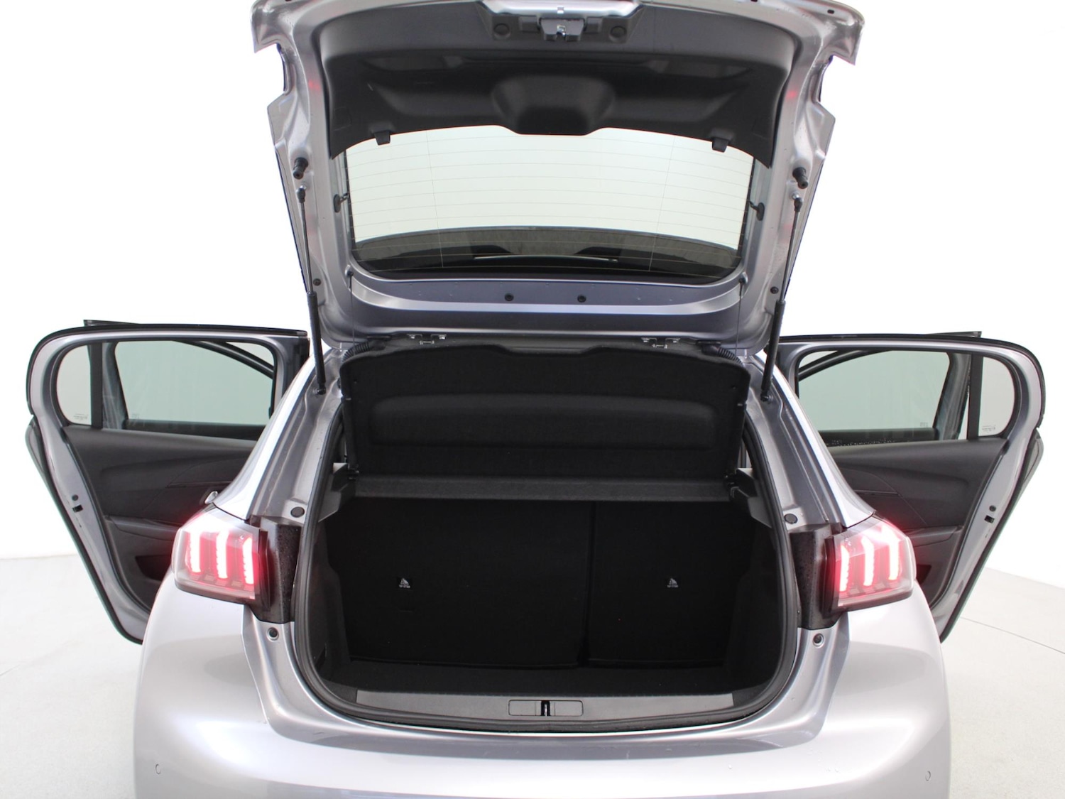 Used Peugeot 208 2021 for sale - 77158949: Photo 30