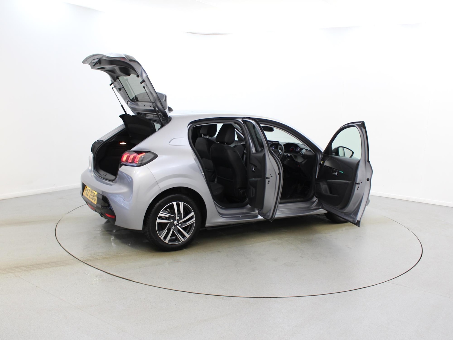 Used Peugeot 208 2021 for sale - 77158949: Photo 31