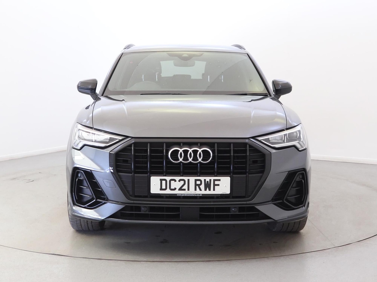 Used Audi Q3 2021 for sale - 77742127: Photo 2