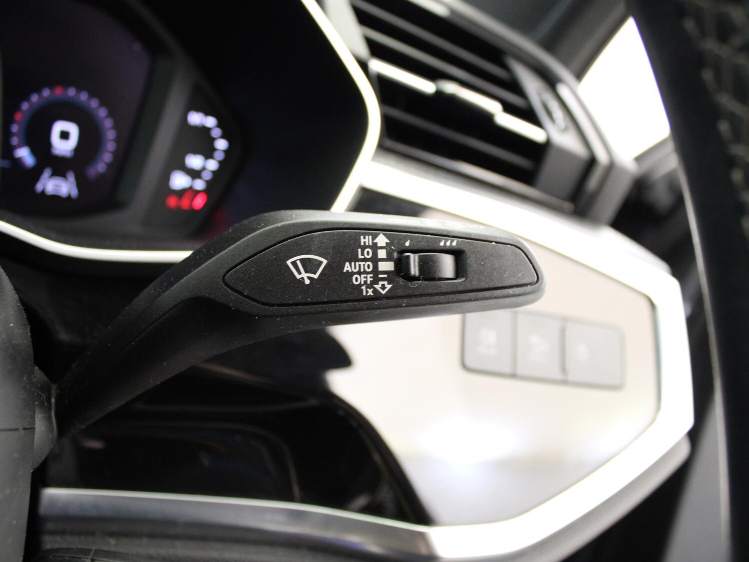 Used Audi Q3 2021 for sale - 77742127: Photo 30